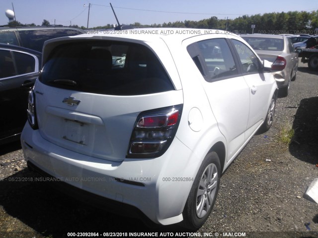 1G1JG6SG9H4146083 - 2017 CHEVROLET SONIC WHITE photo 4