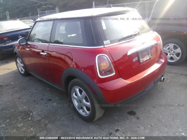 WMWMF335X9TU73616 - 2009 MINI COOPER RED photo 3