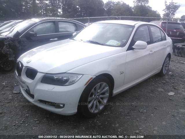 WBAPK5C57BF123319 - 2011 BMW 328 XI SULEV WHITE photo 2