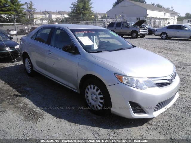4T1BF1FK8DU250344 - 2013 TOYOTA CAMRY L/SE/LE/XLE Gümüş foto 1