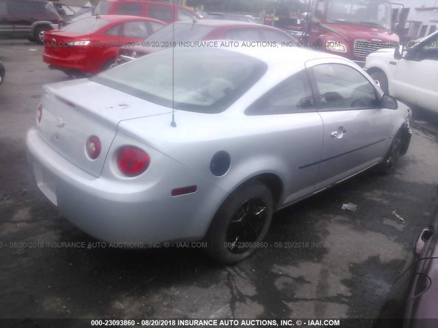 1G1AL15F677258564 - 2007 CHEVROLET COBALT LT SILVER photo 4