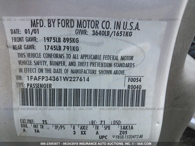 1FAFP34361W227614 - 2001 FORD FOCUS SE/SE SPORT SILVER photo 9