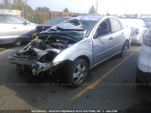 1FAFP34N27W306451 - 2007 FORD FOCUS ZX4/S/SE/SES SILVER photo 2
