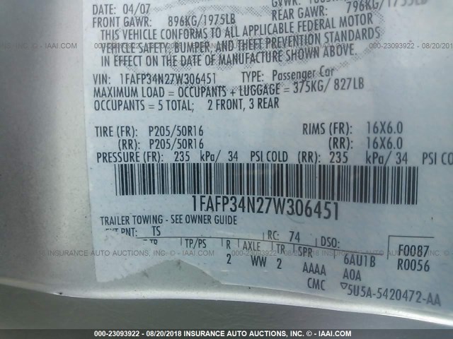 1FAFP34N27W306451 - 2007 FORD FOCUS ZX4/S/SE/SES 银色 照片 9