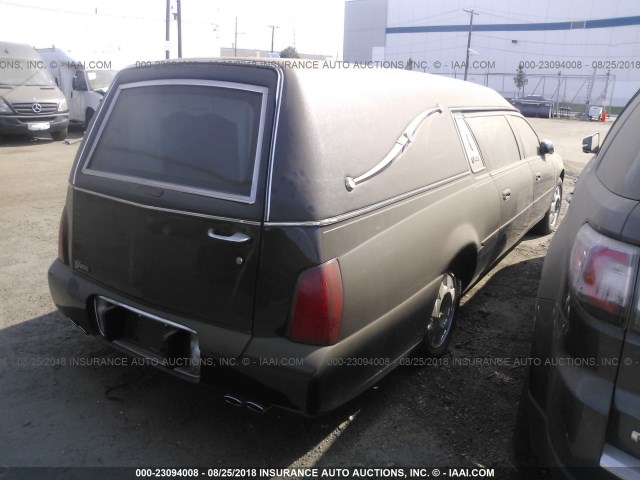 1GEEH00Y35U500245 - 2005 CADILLAC COMMERCIAL CHASSI  BLACK photo 4