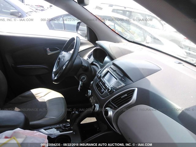 KM8JU3AC0BU159143 - 2011 HYUNDAI TUCSON GLS/LIMITED 黑色 照片 5