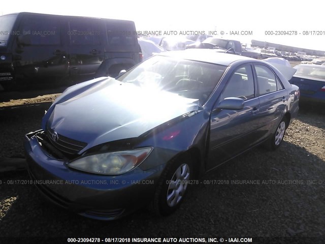 4T1BE32KX3U663367 - 2003 TOYOTA CAMRY LE/XLE/SE 蓝色 照片 2