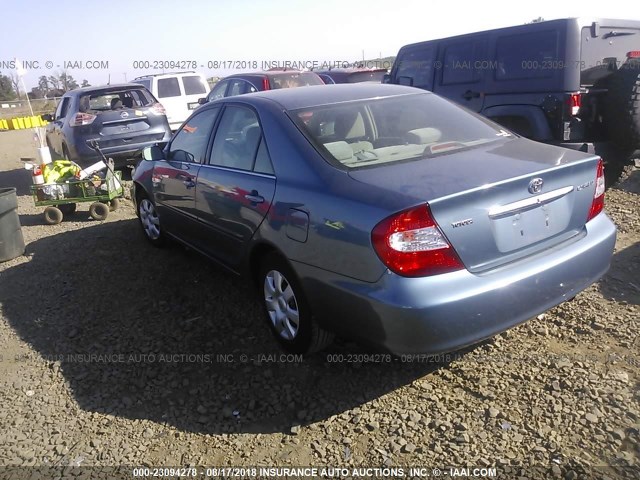 4T1BE32KX3U663367 - 2003 TOYOTA CAMRY LE/XLE/SE 蓝色 照片 3