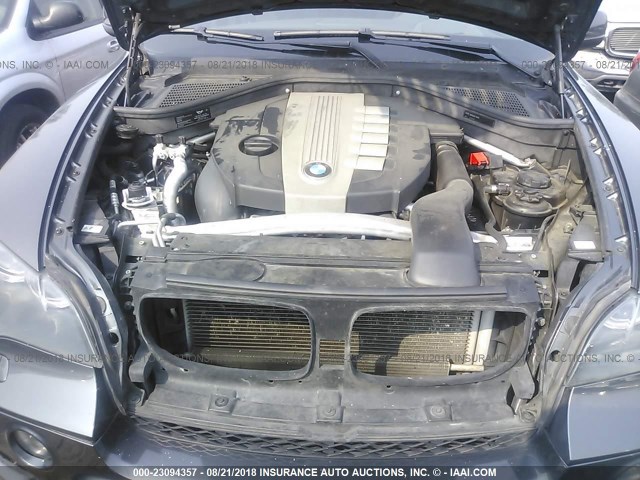 5UXZW0C58BL656296 - 2011 BMW X5 XDRIVE35D GRAY photo 10