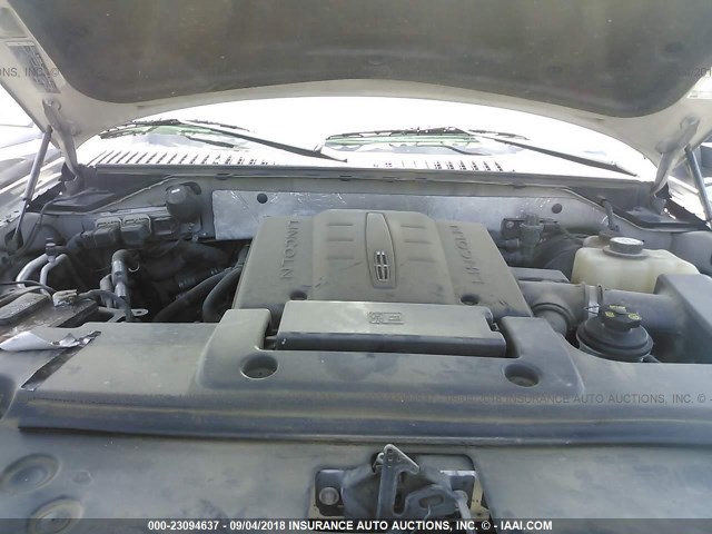 5LMFU27517LJ04221 - 2007 LINCOLN NAVIGATOR Silber Foto 10