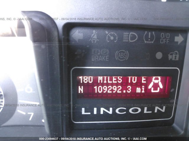 5LMFU27517LJ04221 - 2007 LINCOLN NAVIGATOR Silber Foto 7