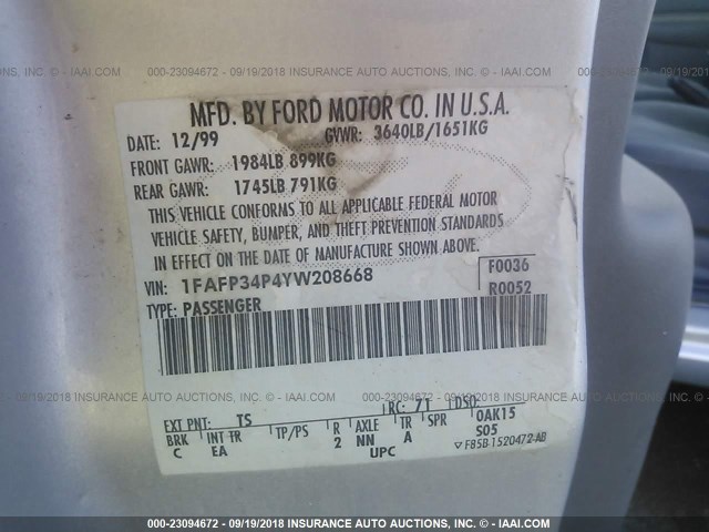 1FAFP34P4YW208668 - 2000 FORD FOCUS SE/SE COMFORT SILVER photo 9