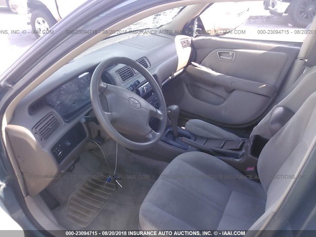 4T1BG22K3YU943885 - 2000 TOYOTA CAMRY CE/LE/XLE 蓝色 照片 5