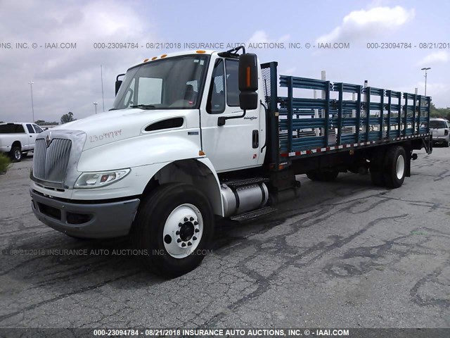 1HTMKAAN8DH145955 - 2013 INTERNATIONAL 4400 4400 WHITE photo 2