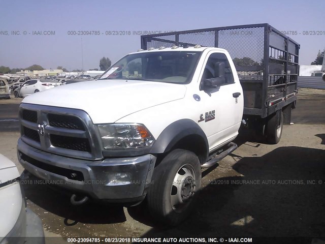 3C7WRMBL3EG140077 - 2014 RAM 5500 WHITE photo 2