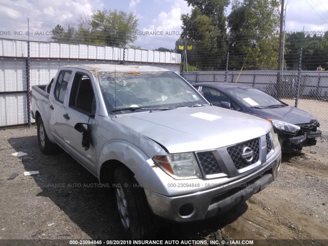 1N6AD07U48C431725 - 2008 NISSAN FRONTIER CREW CAB LE/SE/OFF ROAD SILVER photo 1