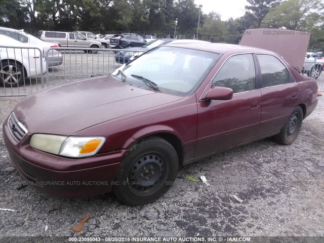 4T1BG28K4YU714574 - 2000 TOYOTA CAMRY CE/LE/XLE ბურგუნდია ფოტო 2