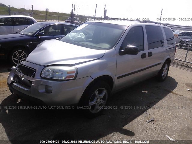 1GNDV231X7D211350 - 2007 CHEVROLET UPLANDER LS SILVER photo 2