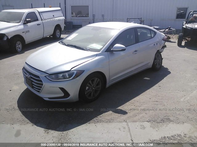 5NPD84LF7JH348786 - 2018 HYUNDAI ELANTRA SEL/VALUE/LIMITED SILVER photo 2