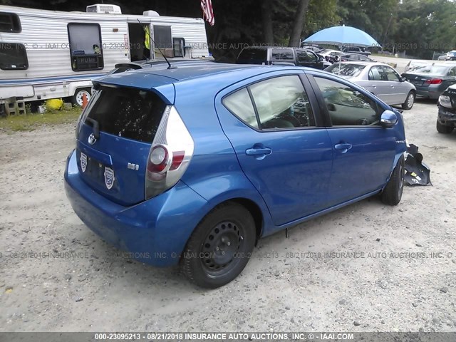 JTDKDTB3XE1565105 - 2014 TOYOTA PRIUS C BLUE photo 4