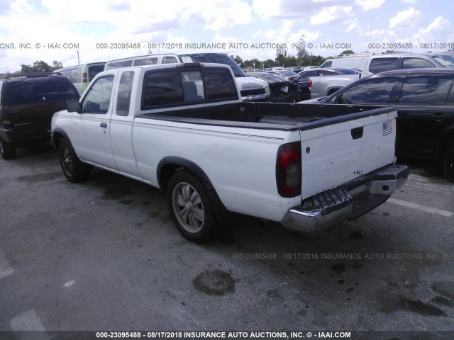 1N6DD26S0YC364131 - 2000 NISSAN FRONTIER KING CAB XE WHITE photo 3