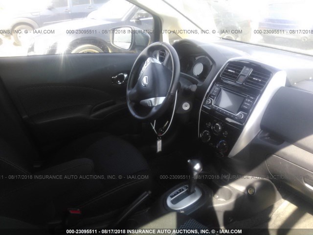 3N1CE2CPXHL358646 - 2017 NISSAN VERSA NOTE S/S PLUS/SV/SL/SR GRAY photo 5