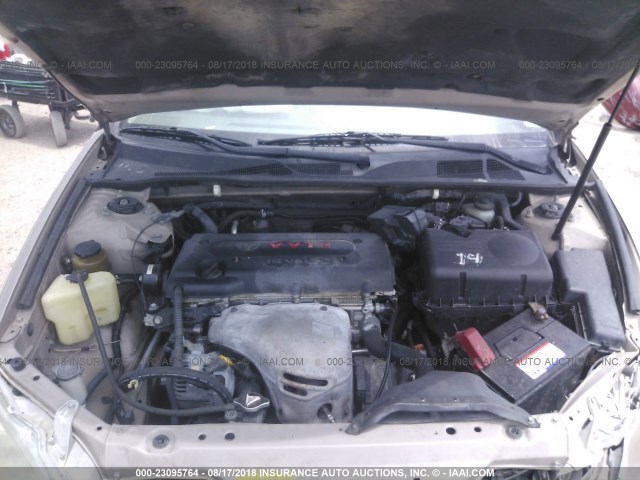 4T1BE32K52U557018 - 2002 TOYOTA CAMRY LE/XLE/SE 金色 照片 10
