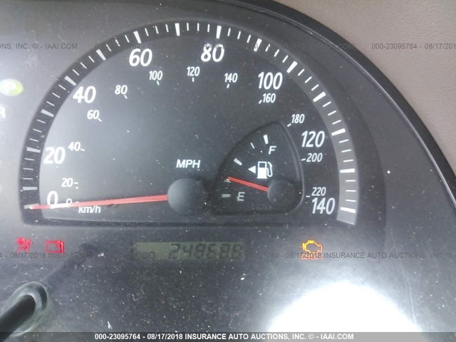 4T1BE32K52U557018 - 2002 TOYOTA CAMRY LE/XLE/SE 金色 照片 7