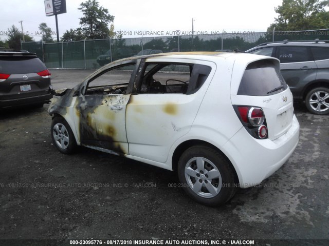 1G1JA6SG7E4212238 - 2014 CHEVROLET SONIC LS WHITE photo 3