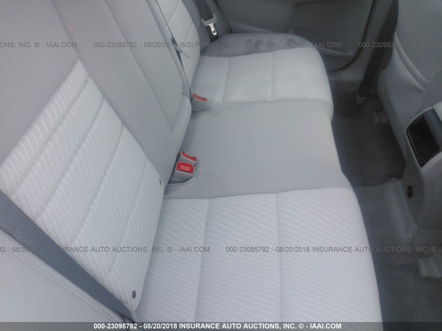 4T1BF1FK6HU717749 - 2017 TOYOTA CAMRY LE/XLE/SE/XSE 银色 照片 8