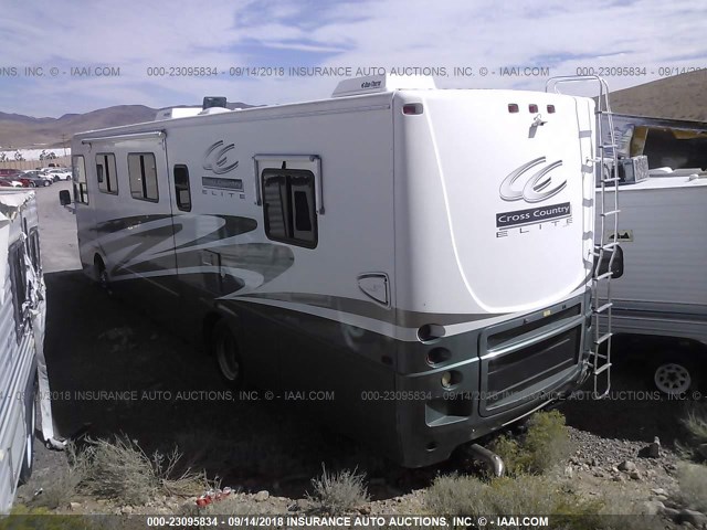 4UZAAHBV12CJ90896 - 2002 FREIGHTLINER CHASSIS X LINE MOTOR HOME Unknown photo 3