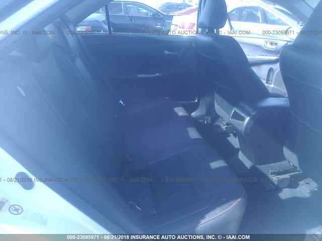 4T1BF1FK5GU171802 - 2016 TOYOTA CAMRY LE/XLE/SE/XSE 白色 照片 8