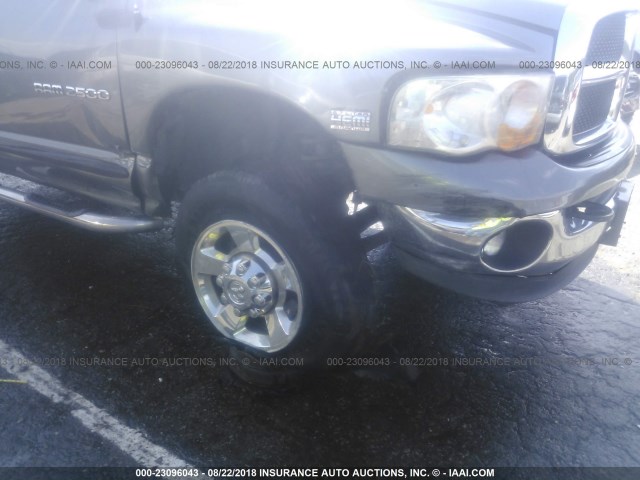 3D7KS28D45G804414 - 2005 DODGE RAM 2500 ST/SLT 灰色 照片 6