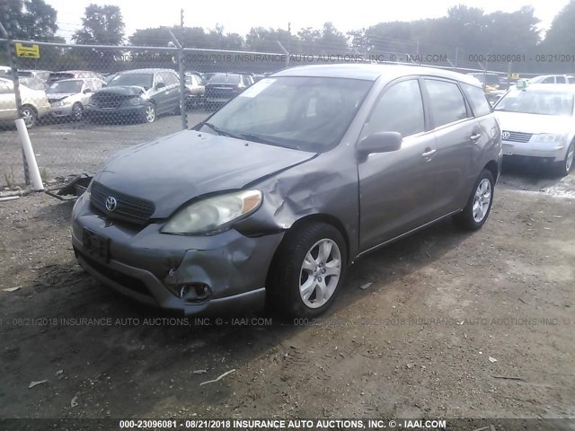 2T1LR30E85C550091 - 2005 TOYOTA COROLLA MATRIX XR GRAY photo 2