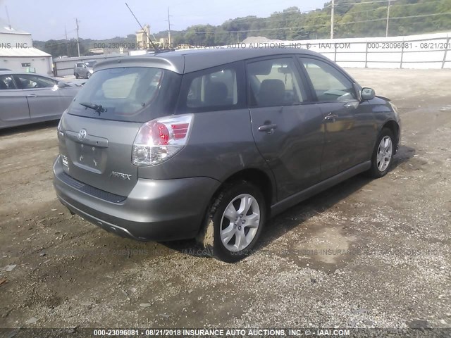 2T1LR30E85C550091 - 2005 TOYOTA COROLLA MATRIX XR GRAY photo 4