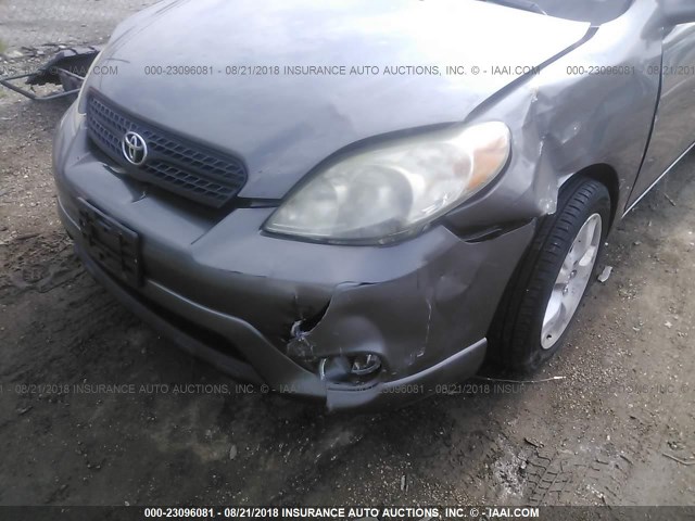 2T1LR30E85C550091 - 2005 TOYOTA COROLLA MATRIX XR GRAY photo 6
