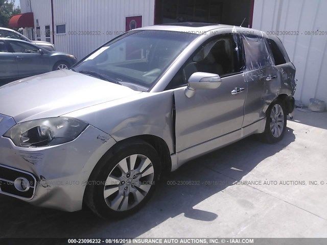 5J8TB2H28AA001287 - 2010 ACURA RDX SILVER photo 2