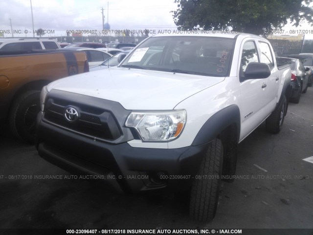 5TFJU4GN1EX060675 - 2014 TOYOTA TACOMA DOUBLE CAB PRERUNNER WHITE photo 2