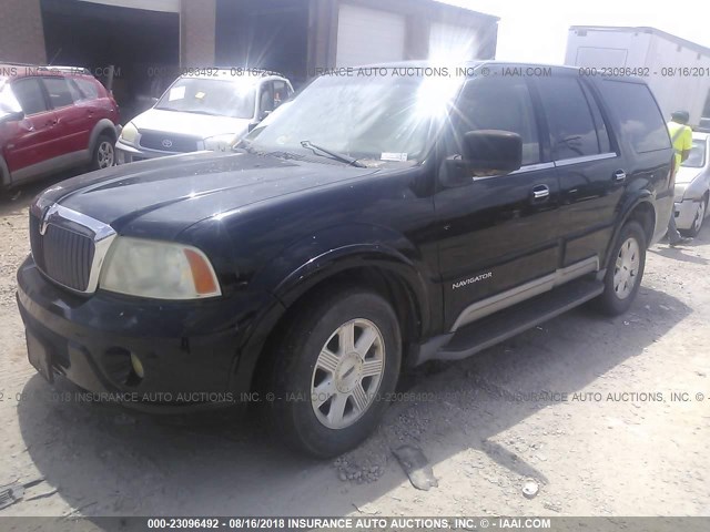 5LMFU28R83LJ05474 - 2003 LINCOLN NAVIGATOR შავი ფოტო 2
