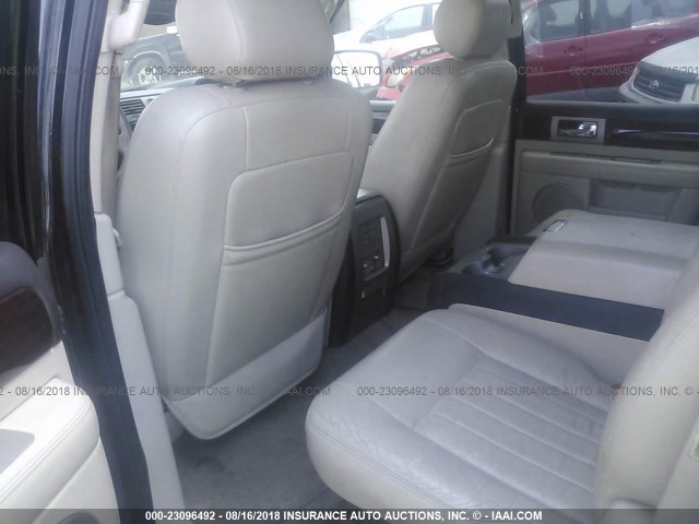 5LMFU28R83LJ05474 - 2003 LINCOLN NAVIGATOR შავი ფოტო 8