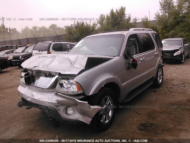 5LMEU88H44ZJ53896 - 2004 LINCOLN AVIATOR 银色 照片 6