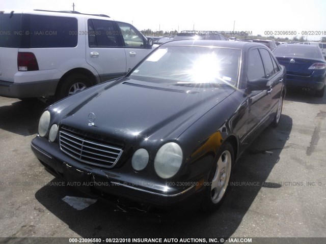 WDBJF70J91X053744 - 2001 MERCEDES-BENZ E 430 BLACK photo 2