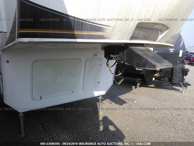 4YDF34527A4700317 - 2010 KEYSTONE MONTANA WHITE photo 7