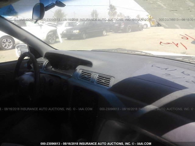 JT2BG22K6Y0381954 - 2000 TOYOTA CAMRY CE/LE/XLE 白色 照片 5