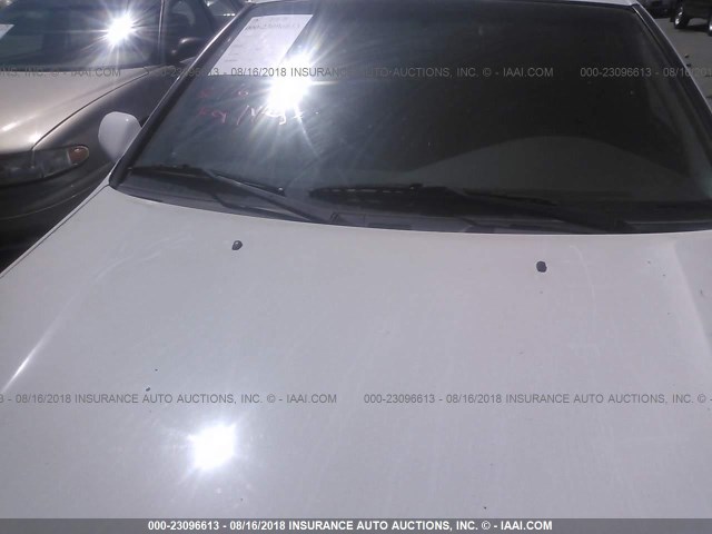 JT2BG22K6Y0381954 - 2000 TOYOTA CAMRY CE/LE/XLE 白色 照片 6