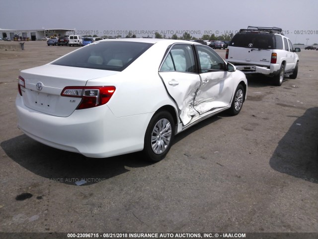 4T4BF1FKXER419951 - 2014 TOYOTA CAMRY L/SE/LE/XLE 白色 照片 4