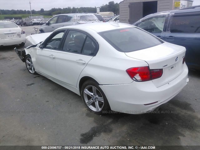 WBA3C3C5XEF984806 - 2014 BMW 320 I/XDRIVE WHITE photo 3