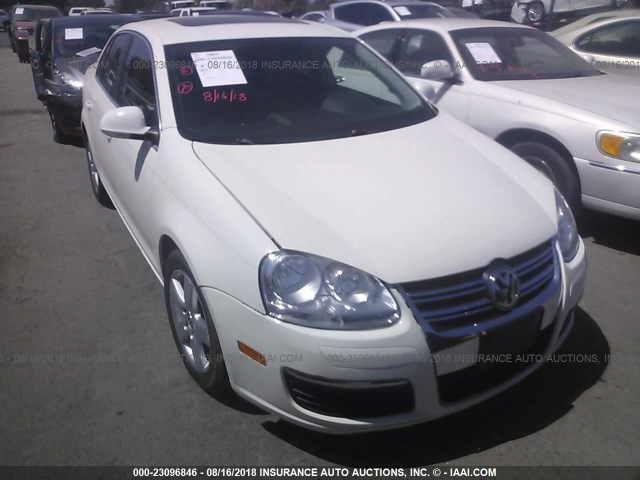 3VWRM71K48M108891 - 2008 VOLKSWAGEN JETTA SE/SEL WHITE photo 6