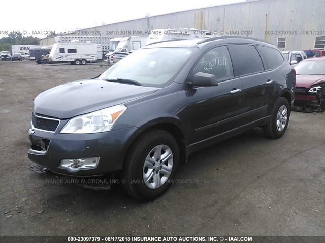 1GNKRFED8CJ387755 - 2012 CHEVROLET TRAVERSE LS GRAY photo 2