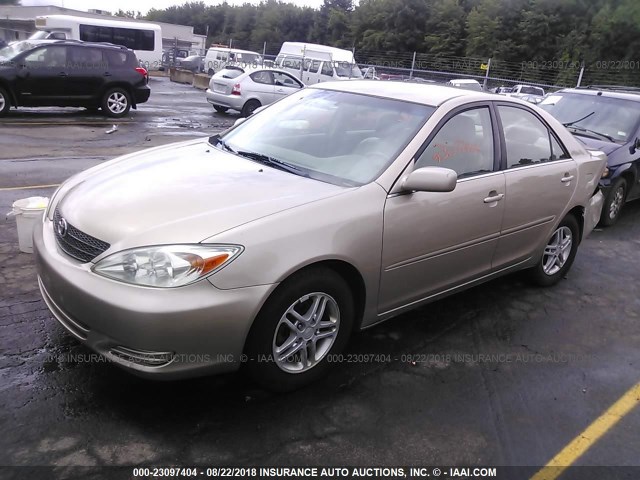 4T1BE32K62U104168 - 2002 TOYOTA CAMRY LE/XLE/SE Қоңыр фото 2